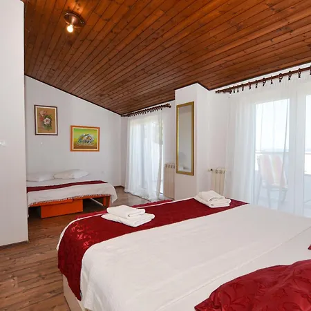 Sini Apartment